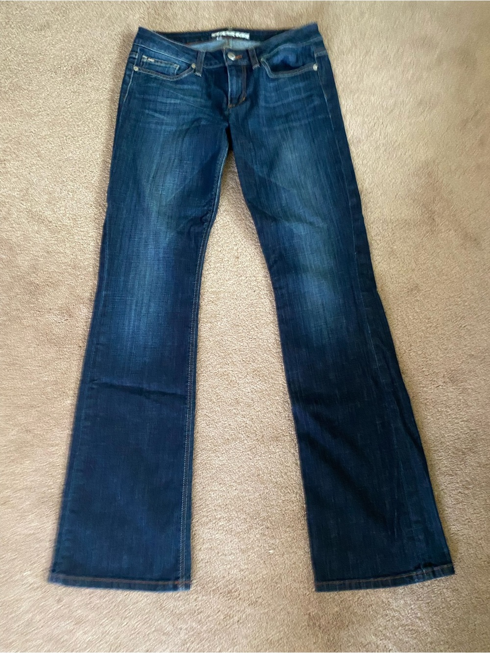 Joe's Jeans Women's Honey Bootcut jeans in a dark wash size 28